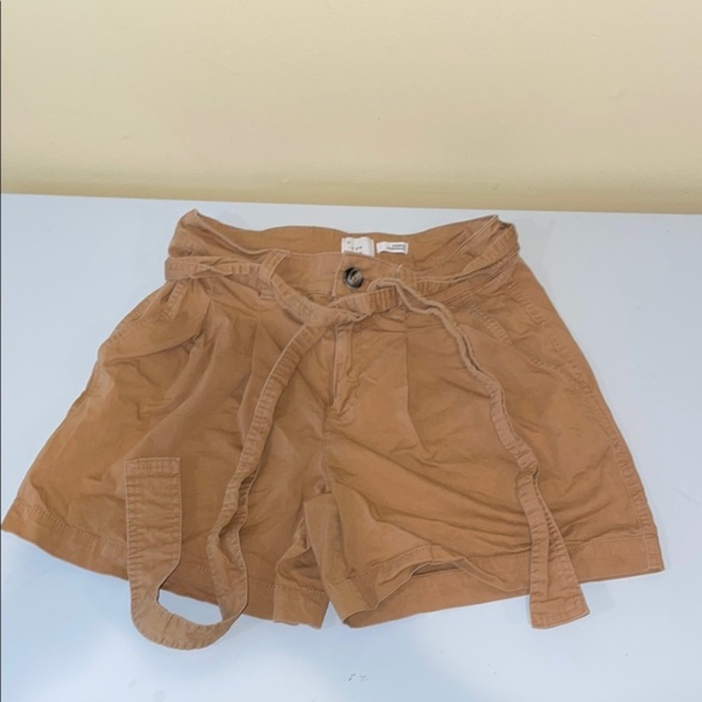 a new day Women's Cargo Shorts in Tan